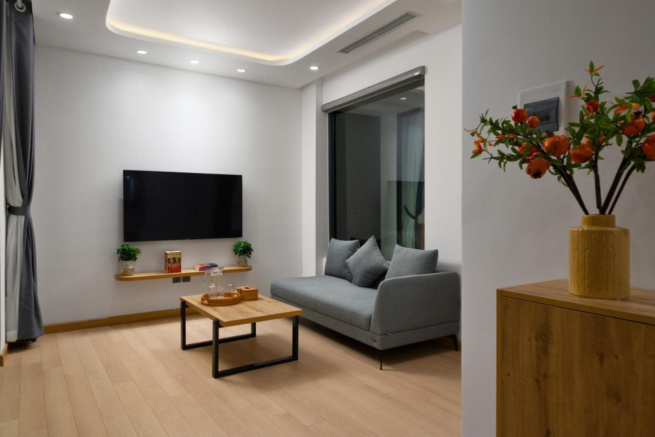 The Galaxy Home Doi Can Hotel And Apartment Ханой Екстериор снимка