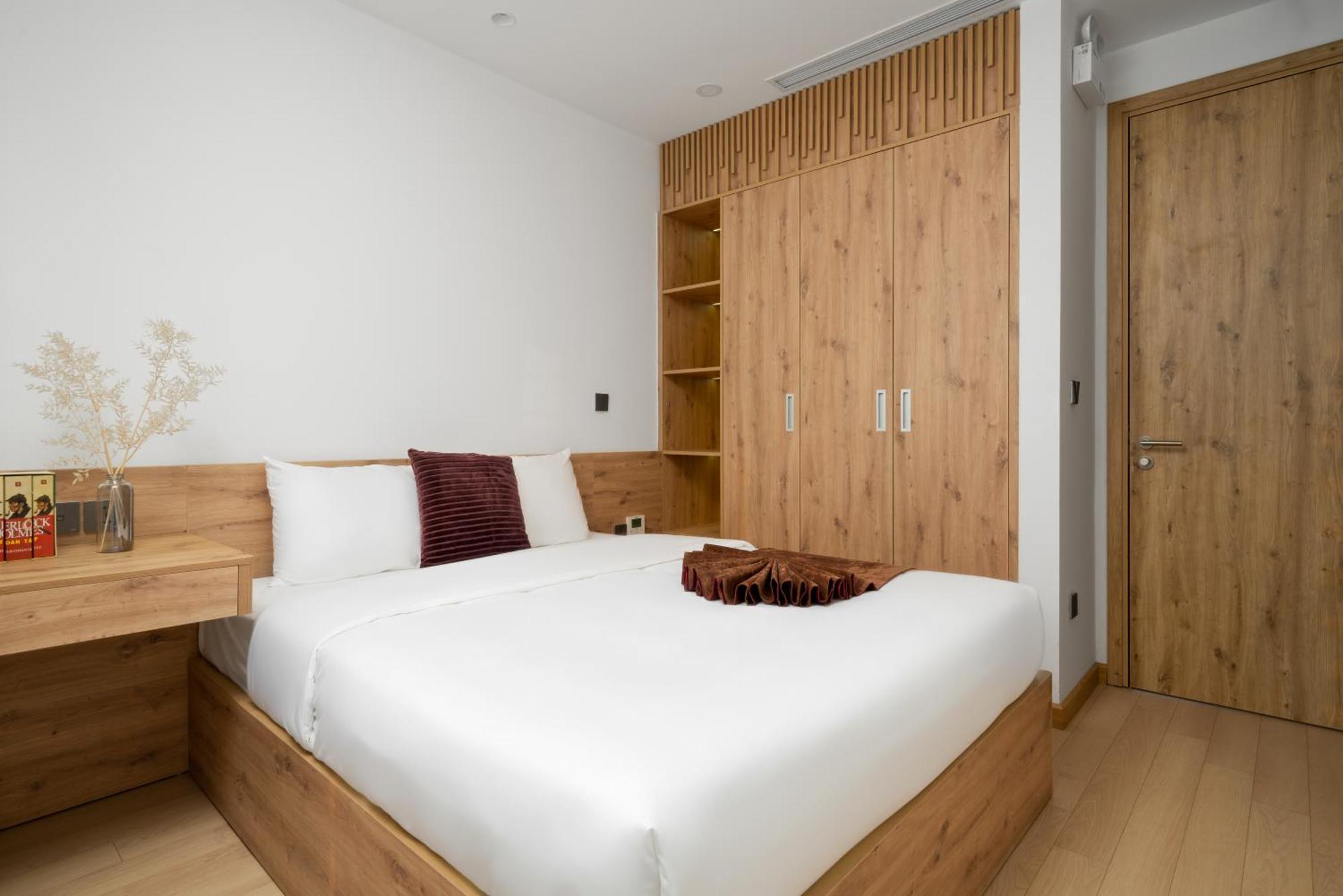 The Galaxy Home Doi Can Hotel And Apartment Ханой Екстериор снимка
